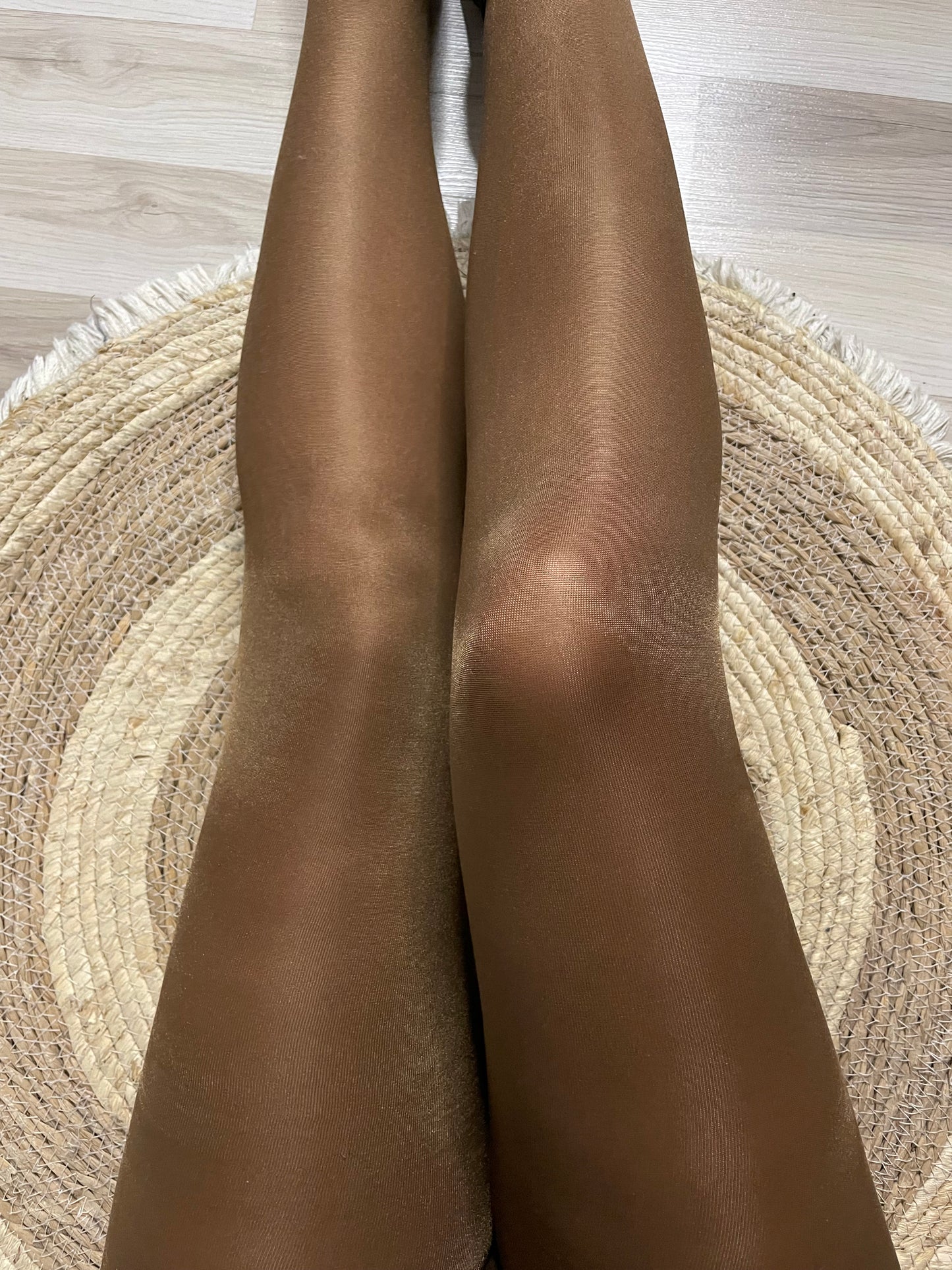 Collants marrons dorés