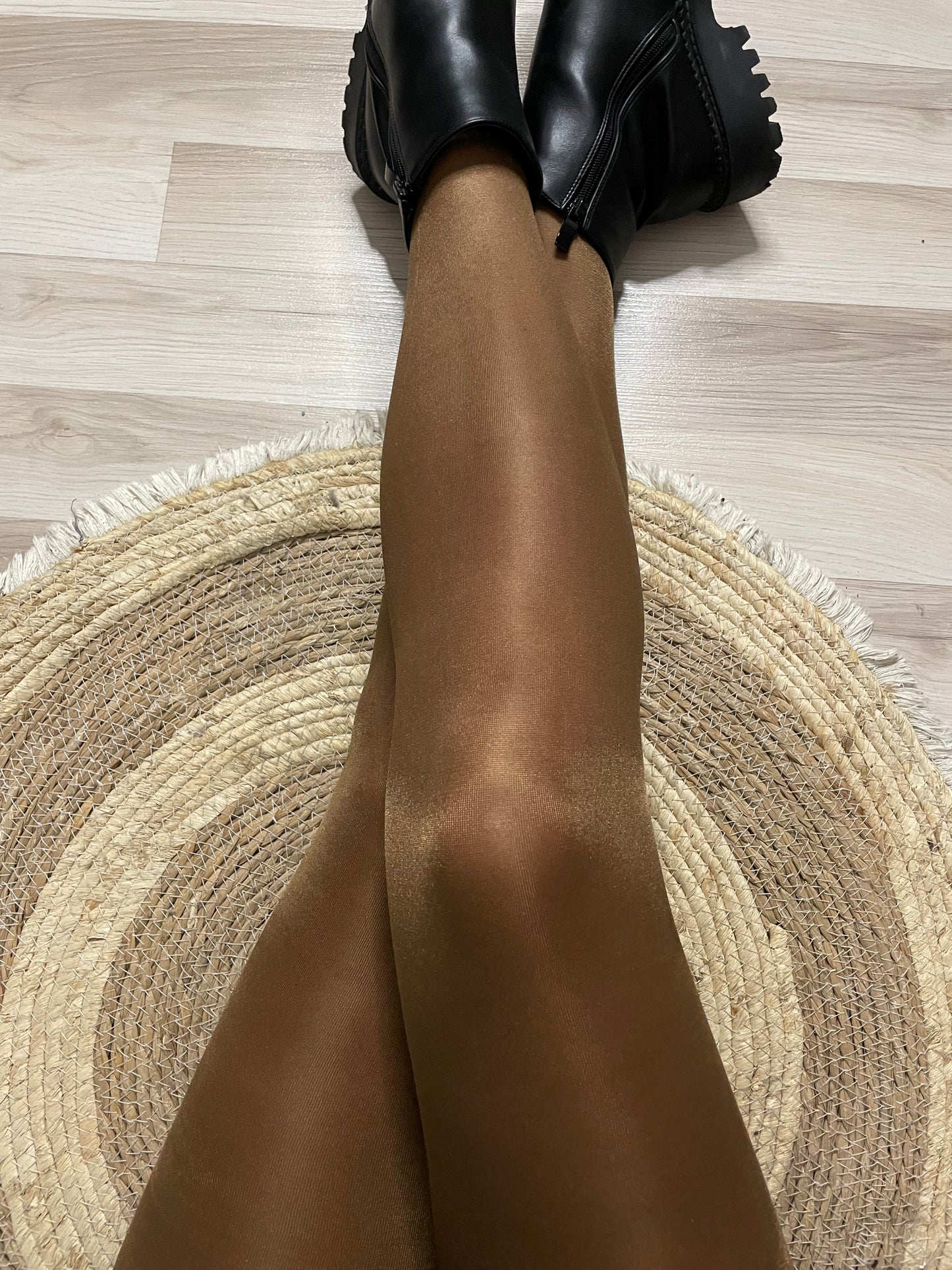 Collants marrons dorés