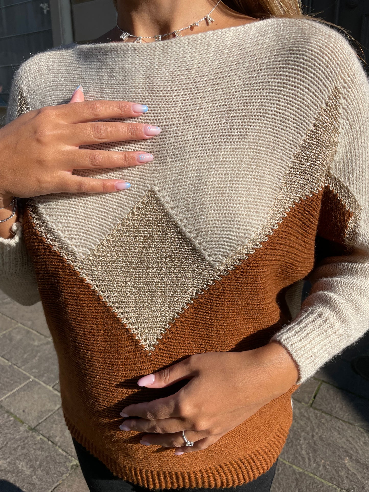 Pull Camélia