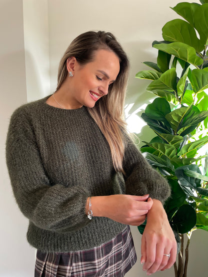 Pull charlotte kaki
