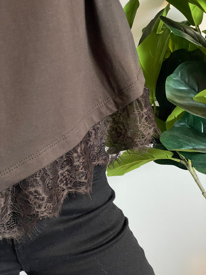 Haut dentelle asymétrique marron