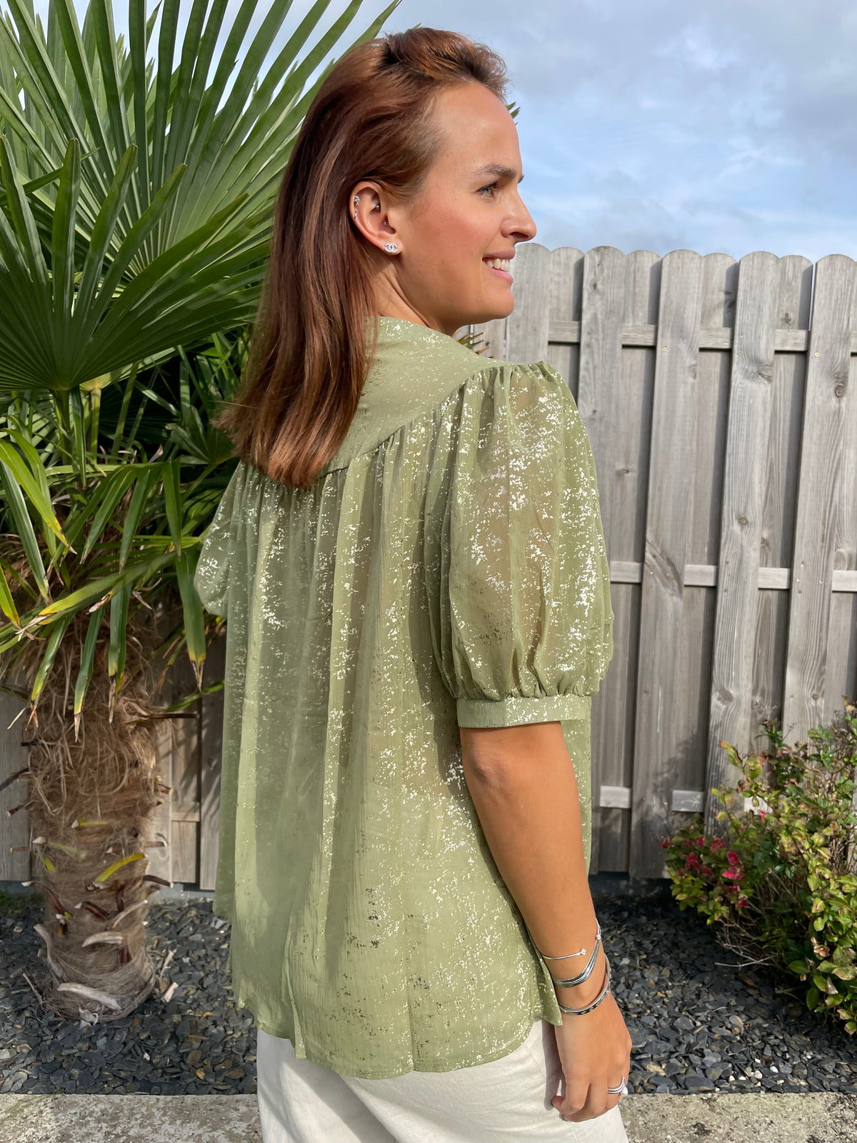 Blouse kaki dorée