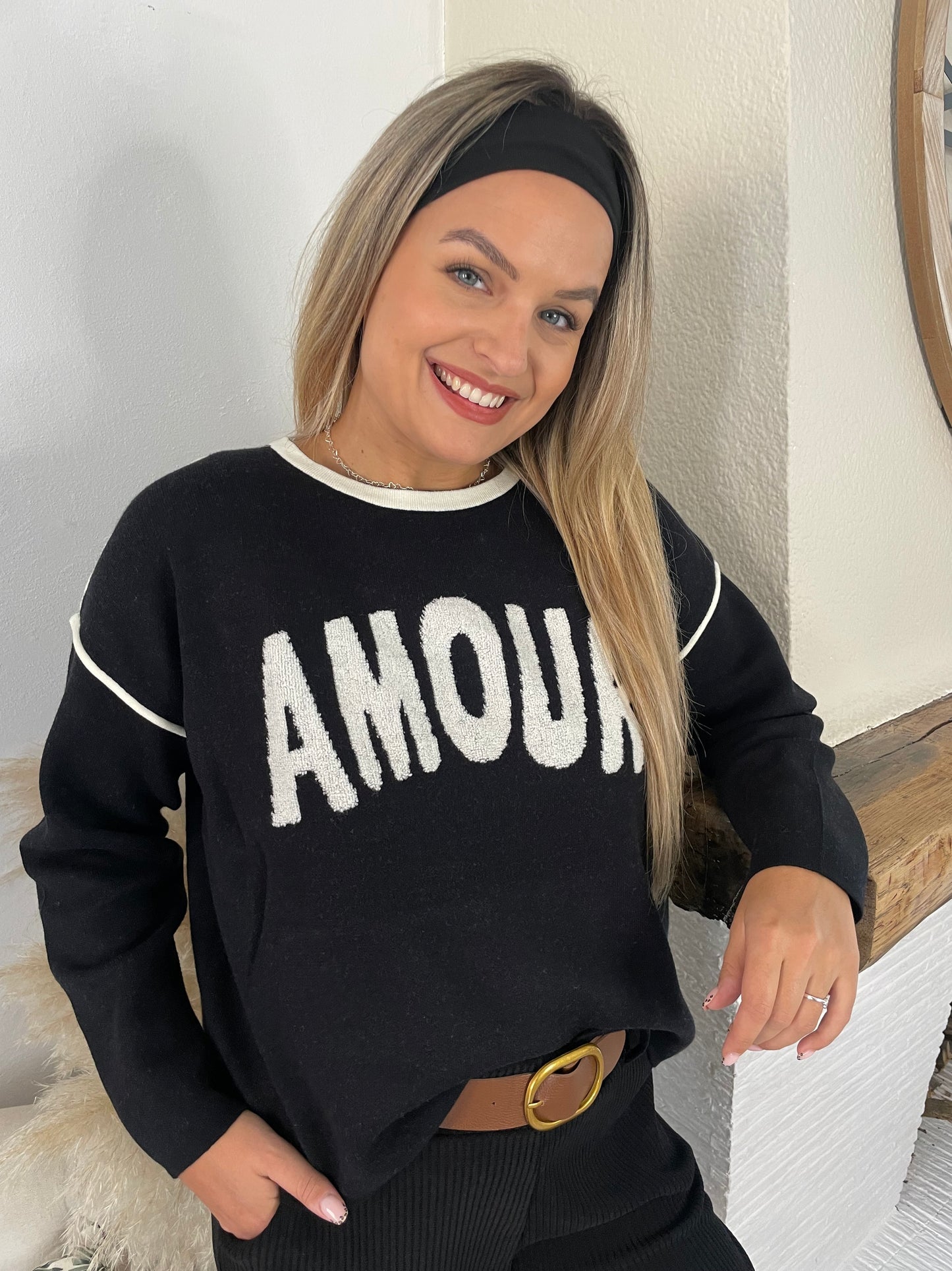 Pull Amour noir