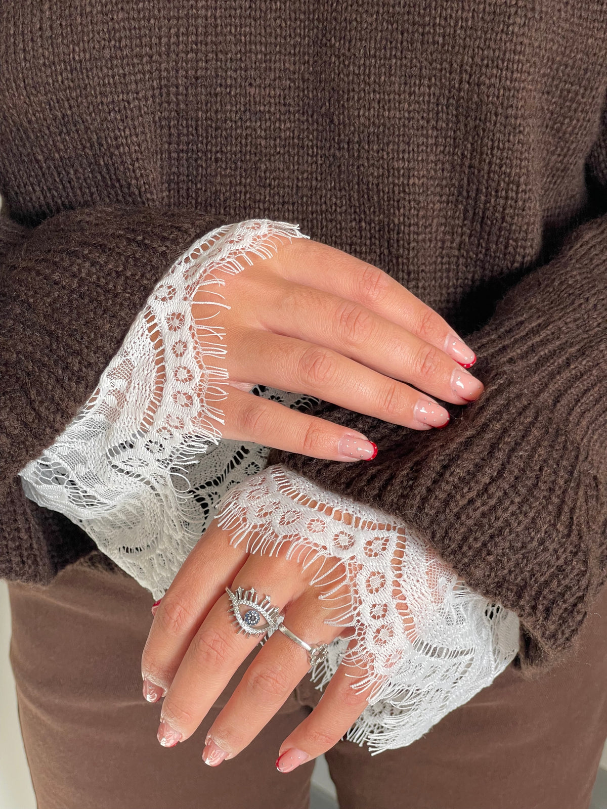 Pull dentelle marron