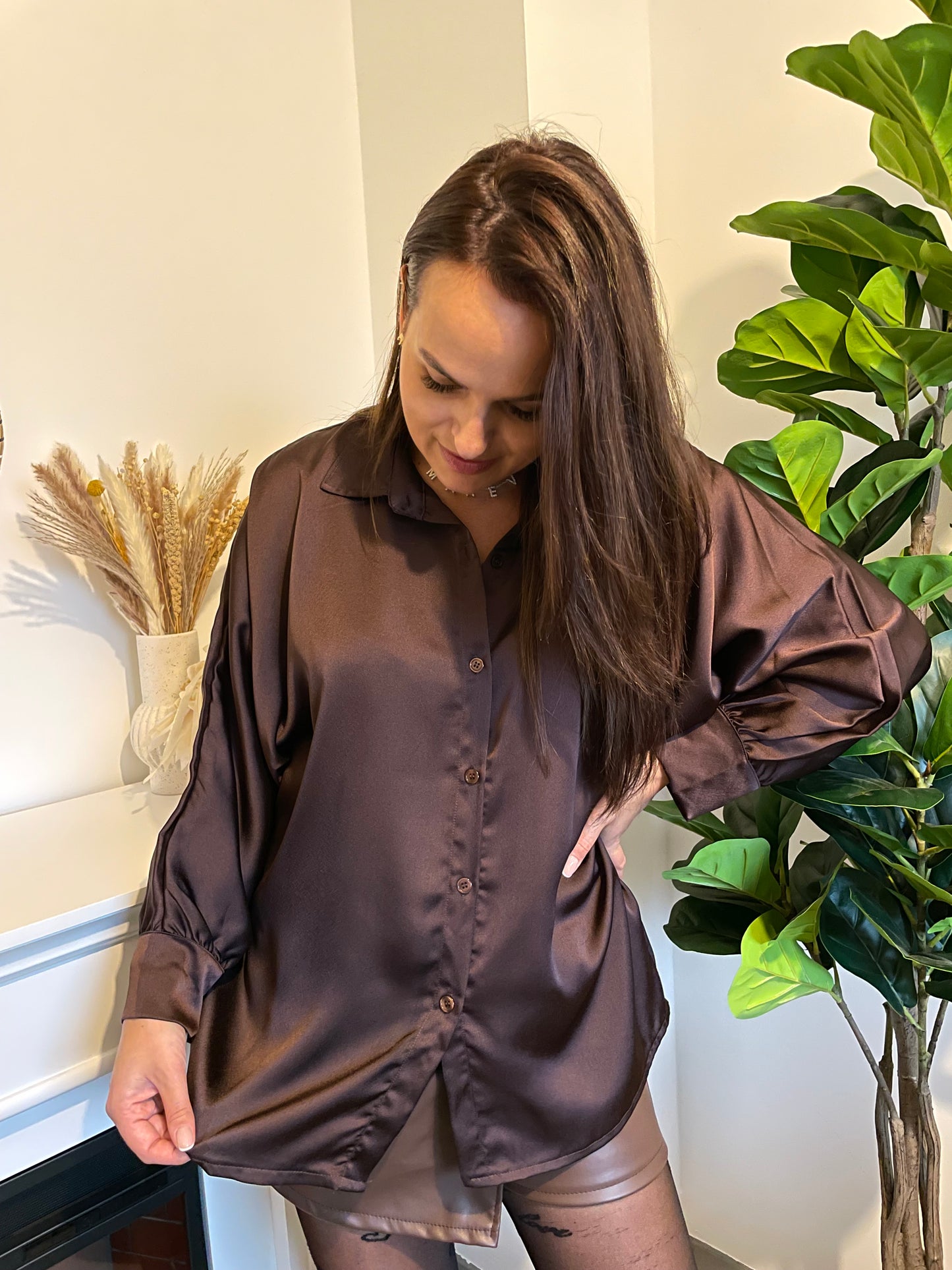 Chemise satinée marron