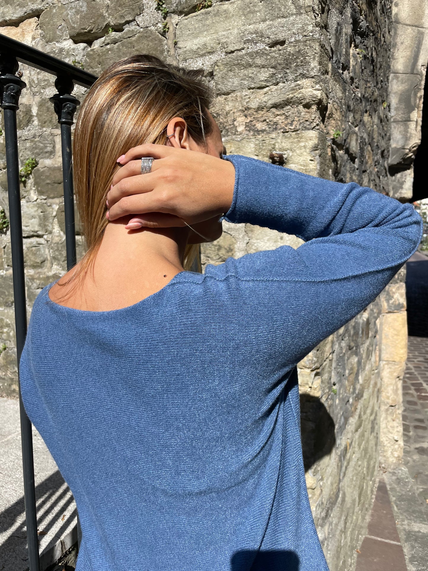 Pull Ambre bleu