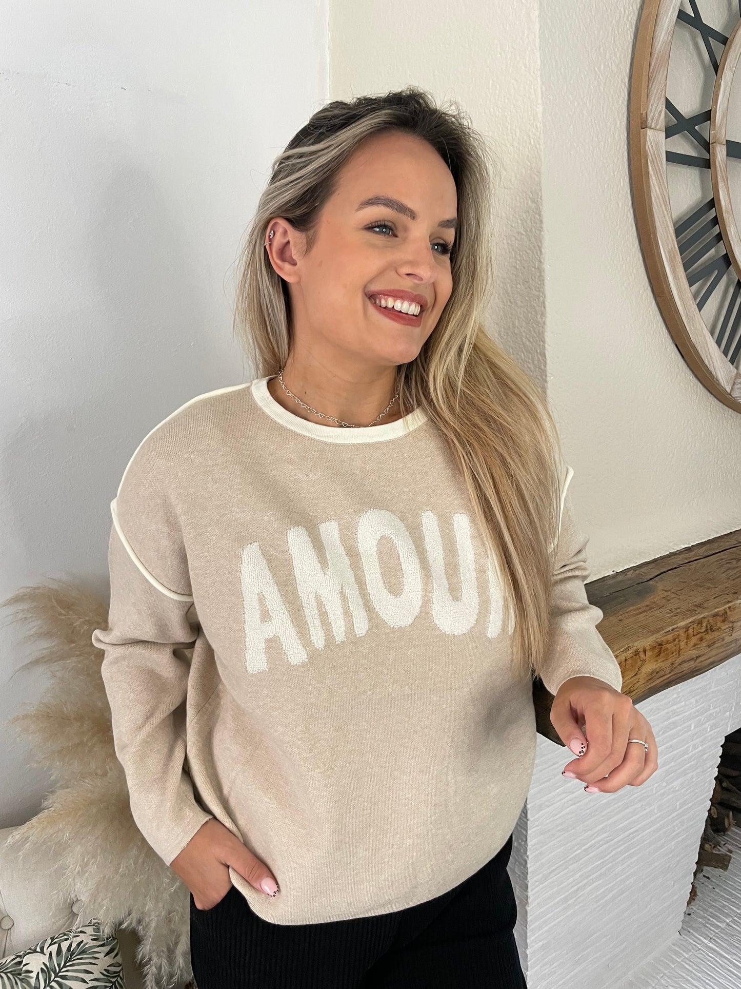 Pull Amour beige