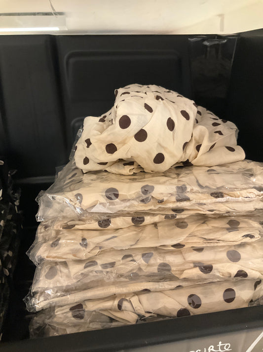 Robe pois courte beige
