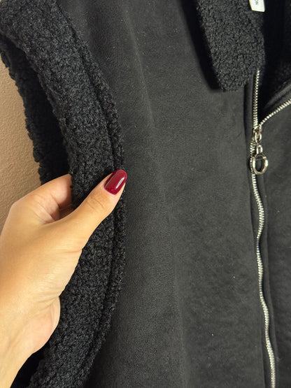 Veste fluffly noire T.46 à 52.