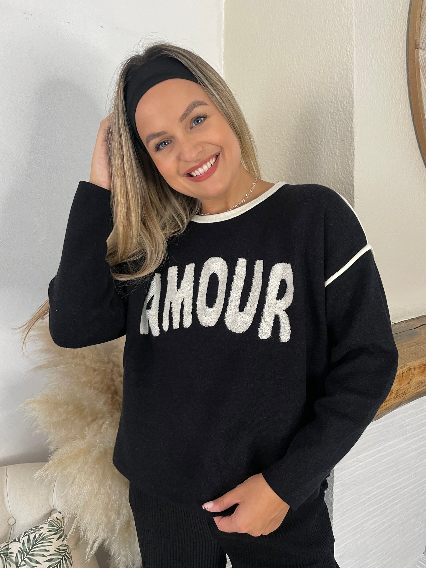Pull Amour noir