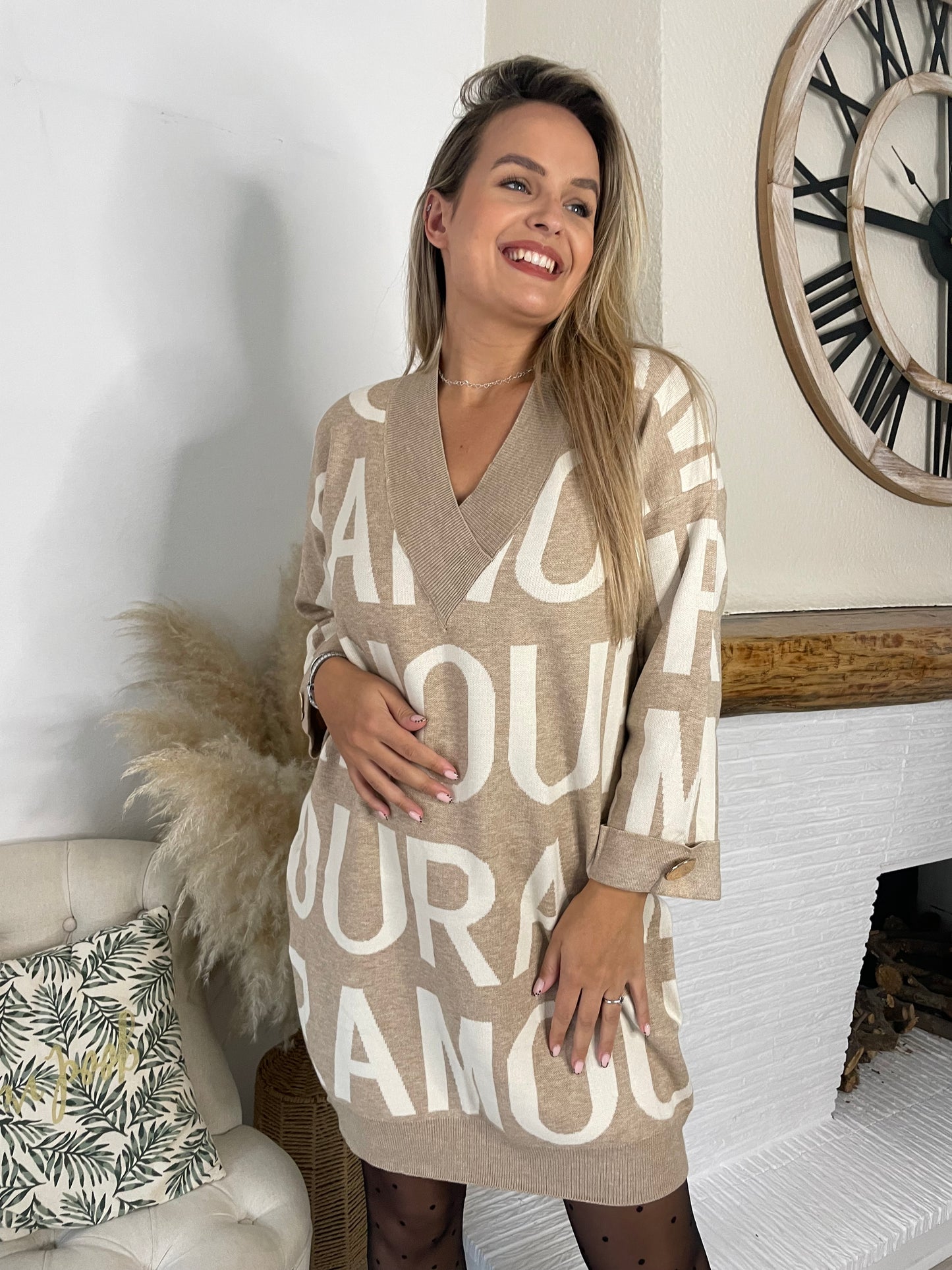 Robe pull Amour beige